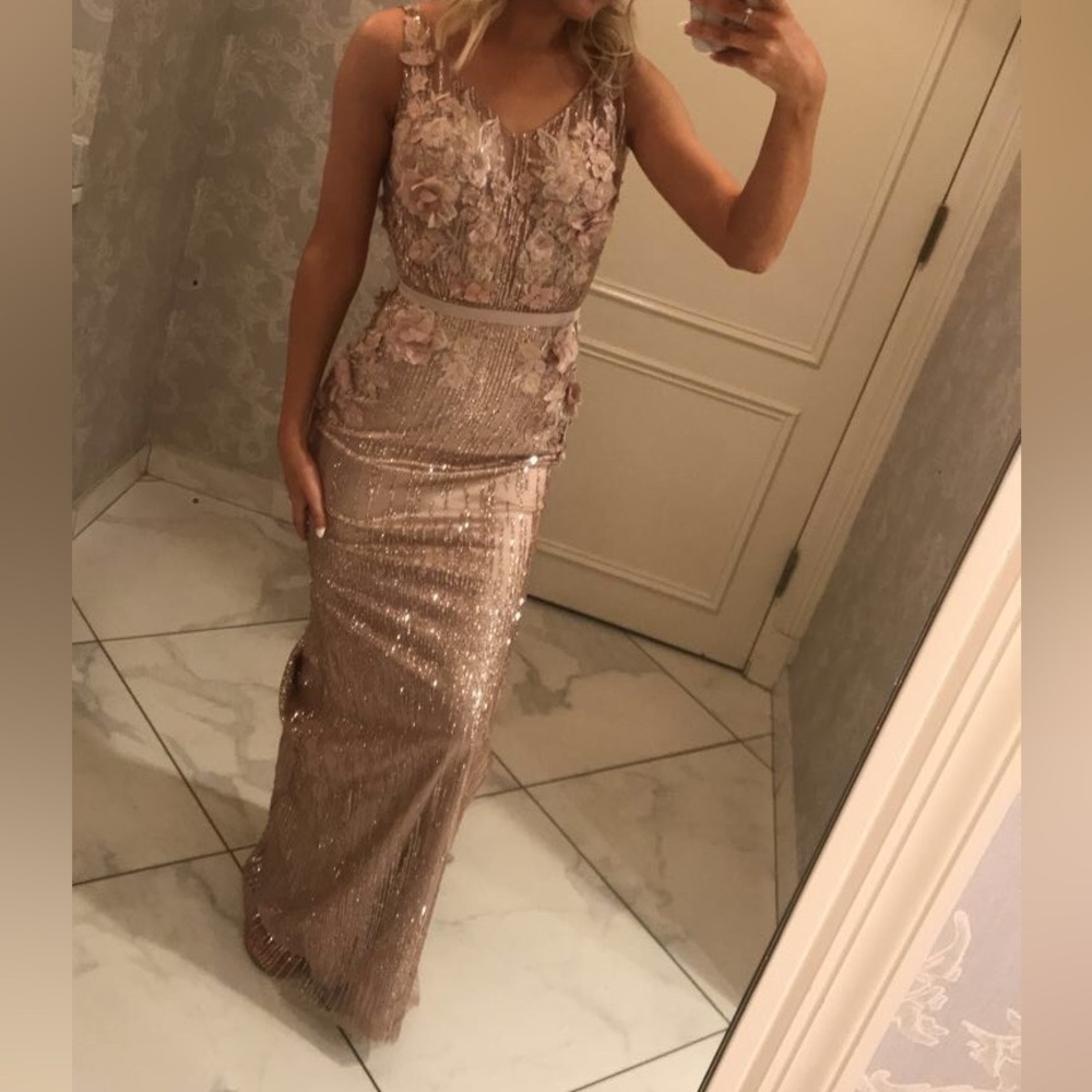 Champagne floral evening gown size 0 Portia and Scarlett